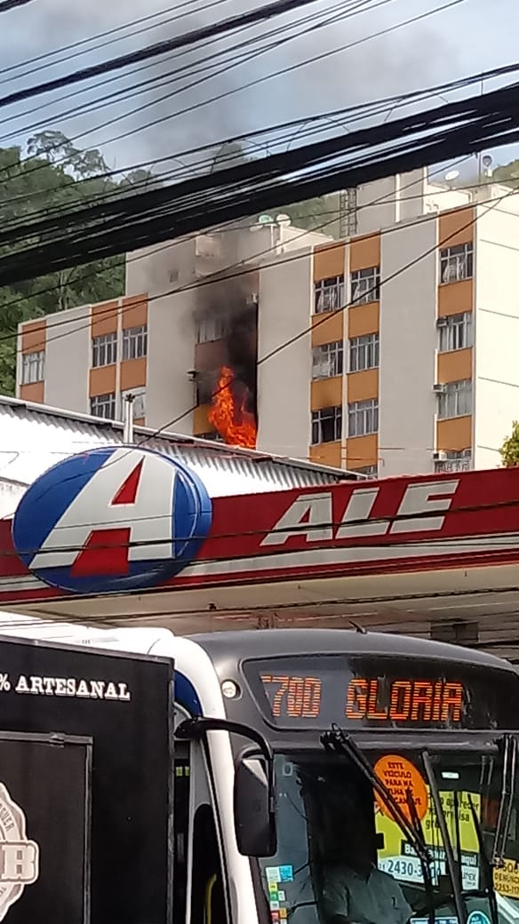 No momento, você está visualizando Incêndio atinge prédio em Santa Rosa